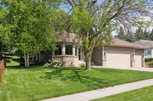 6746 Timber Crest Dr, Maple Grove, MN, 55311-3401 | Card Image