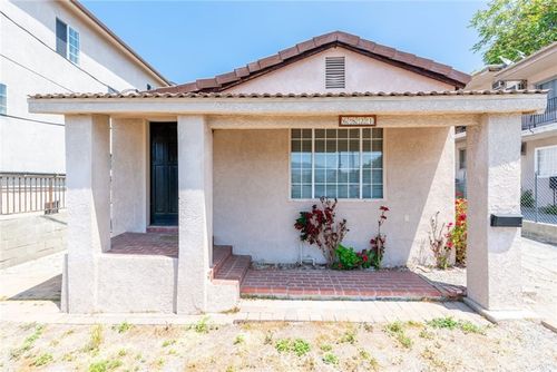 6821 Valmont St, Tujunga, CA, 91042 | Card Image