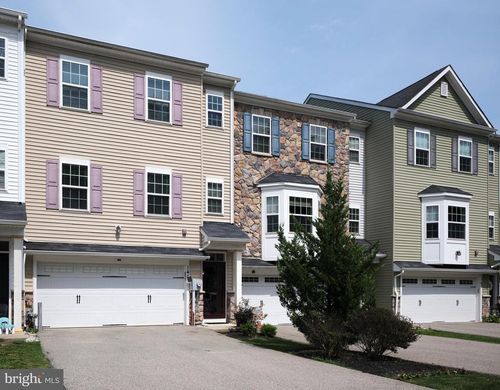 143 Graystone Dr, FEASTERVILLE TREVOSE, PA, 19053-3001 | Card Image