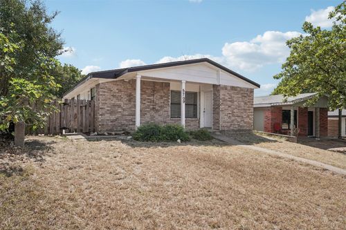 5709 Alsace Trl, Austin, TX, 78724-6124 | Card Image