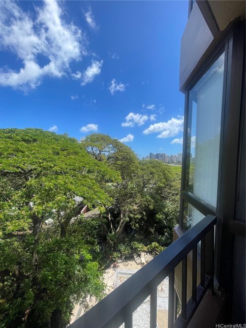 apt-705-55 S Judd St, Honolulu, HI, 96817-2606 | Card Image