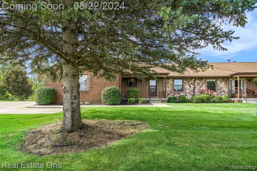 2-11840 Lexington Drive, Green Oak Twp, MI, 48178 | Card Image