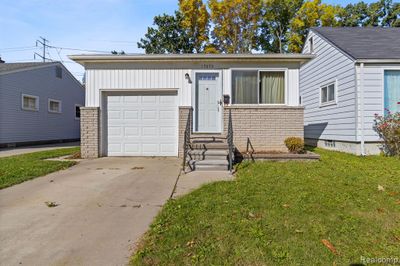 17673 Robert Street, Home with 3 bedrooms, 1 bathrooms and null parking in Melvindale MI | Image 3