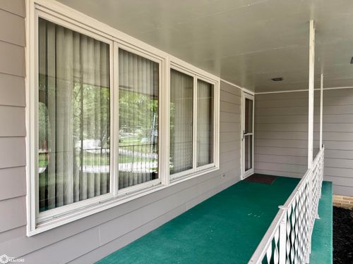1103 Ridgeway Dr, Audubon, IA, 50025-1444 | Card Image