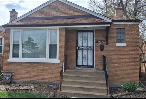 14230 S Wallace Ave, Riverdale, IL, 60827-2323 | Card Image