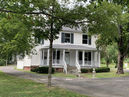 432 E Main St, GALLATIN, TN, 37066-2913 | Card Image