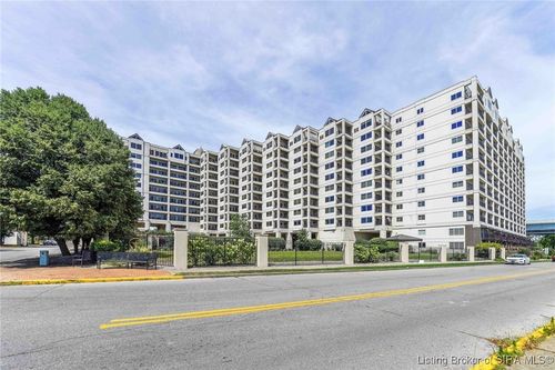 apt-908-1 Riverpointe Plz, Jeffersonville, IN, 47130-3220 | Card Image