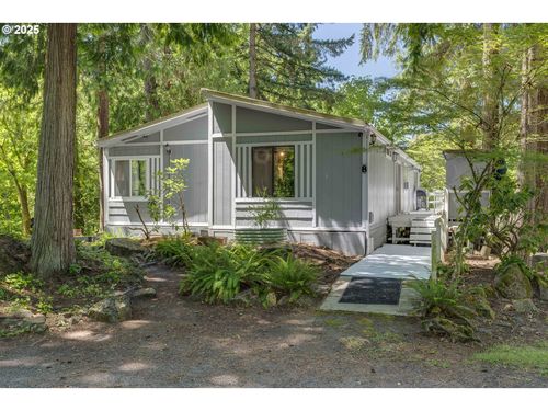8-6420 Old Pacific Hwy, Kalama, WA, 98625-8920 | Card Image