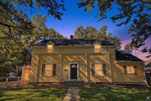 501 Fairchild, Manhattan, KS, 66502 | Card Image