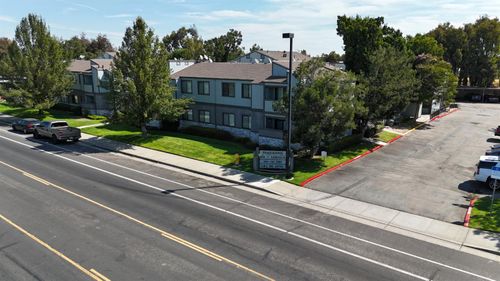 409 N Lincoln Way, Galt, CA, 95632-1649 | Card Image