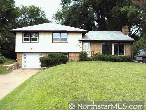 1874 E Shore Dr, Maplewood, MN, 55109-4211 | Card Image