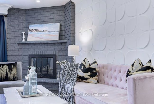 370 Hansen Rd N, House other with 4 bedrooms, 3 bathrooms and 2 parking in Brampton ON | Image 7