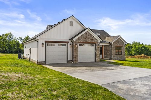 106 Bill Silvey Rd, Danville, KY, 40422-8369 | Card Image