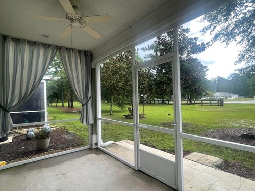 18 N Sand Palm Rd, Freeport, FL, 32439-3723 | Card Image