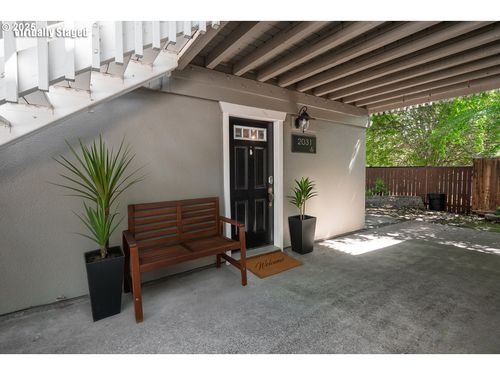 2031 W 14th Pl, Eugene, OR, 97402-3408 | Card Image