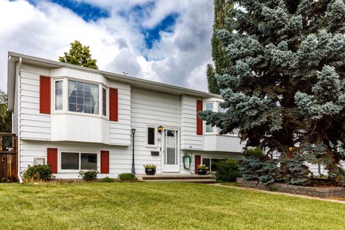 60 Gehrke Close, Red Deer, AB, T4P2K8 | Card Image