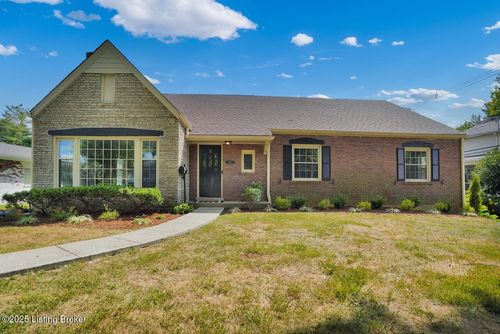 3018 Colonial Hill Rd, Louisville, KY, 40205-2706 | Card Image