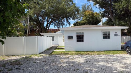 2-800 Se 15th St, Fort Lauderdale, FL, 33316-2616 | Card Image