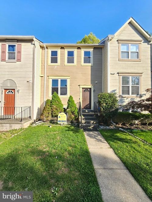 35 Kinsman View Cir, SILVER SPRING, MD, 20901-1650 | Card Image