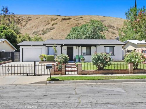 1427 Morgan Rd, San Bernardino, CA, 92407-3908 | Card Image