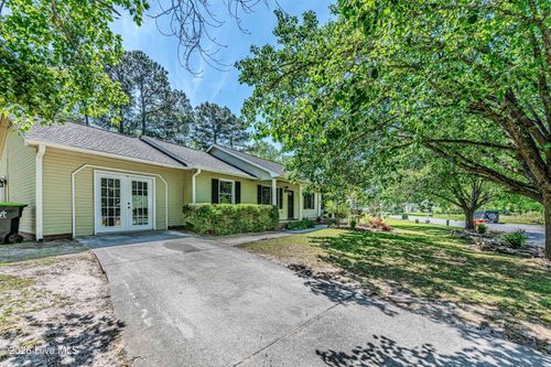 223 Spring Dr, Jacksonville, NC, 28540-9162 | Card Image