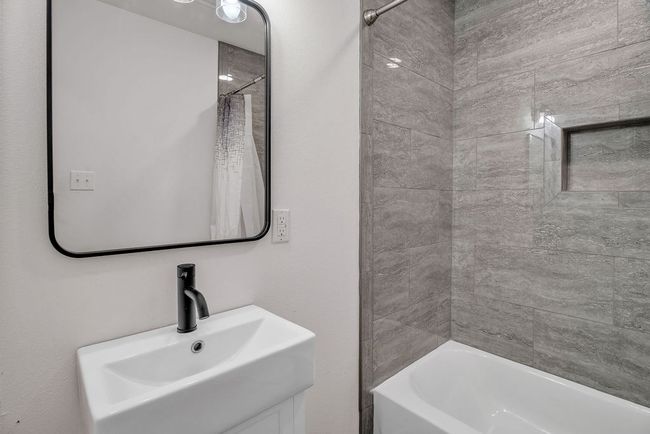1516 Wood St, House other with 3 bedrooms, 2 bathrooms and 1 parking in Big Spring TX | Image 9