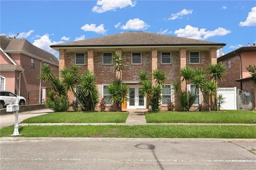 3816 Jean Lafitte Pkwy, Chalmette, LA, 70043-1022 | Card Image