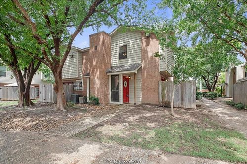 i1-1904 Dartmouth St, College Station, TX, 77840-3979 | Card Image