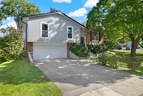 8119 Eastwood Ln, Woodridge, IL, 60517-4131 | Card Image