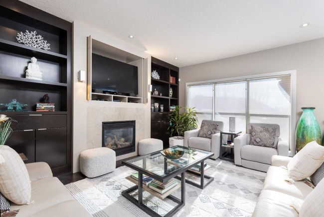 67 Tusslewood View Nw, Home with 4 bedrooms, 3 bathrooms and 4 parking in Calgary AB | Image 10