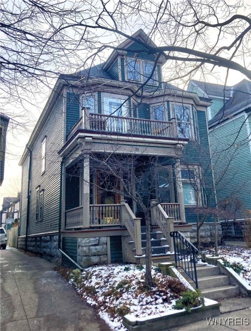 39 Granger Pl, Buffalo, NY, 14222-1227 | Card Image
