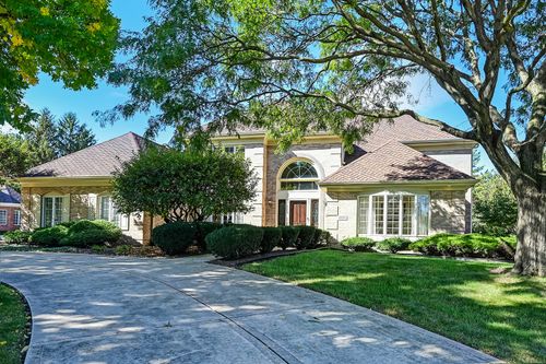 6515 Manor Dr, Burr Ridge, IL, 60527-5763 | Card Image