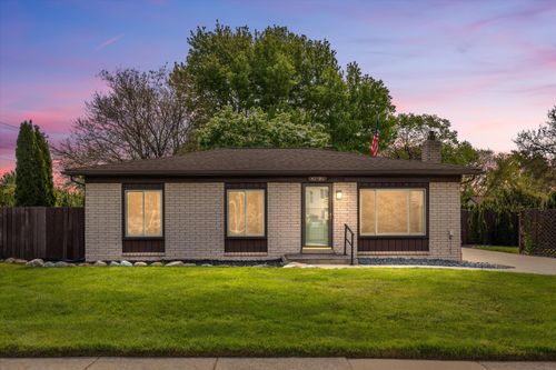 43998 Leonardo Drive, Sterling Heights, MI, 48313 | Card Image
