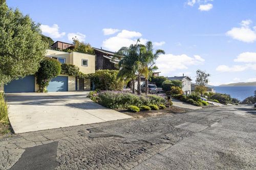 488 Western Dr, Richmond, CA, 94801-4002 | Card Image