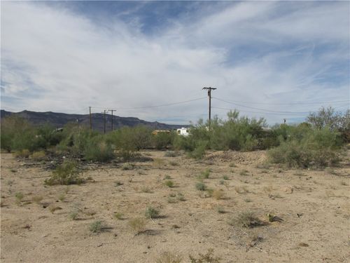 12250 S Yucca Frontage Rd, Yucca, AZ, 86438-1007 | Card Image