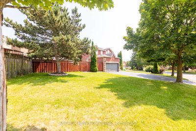 55 Meekings Dr, House other with 3 bedrooms, 4 bathrooms and 6 parking in Ajax ON | Image 3