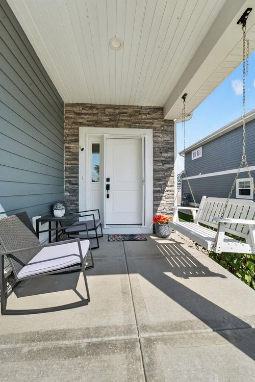 4615 Bellflower Dr, Deforest, WI, 53532-8700 | Card Image