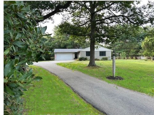 26 Winter St, Duxbury, MA, 02332-4710 | Card Image