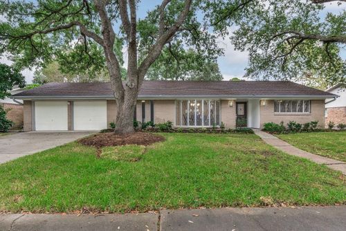 5470 Darnell St, Houston, TX, 77096-1246 | Card Image