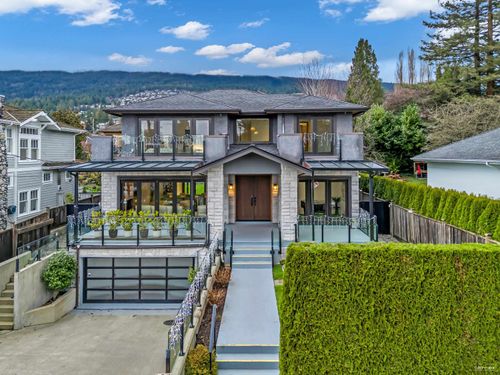 2227 Haywood Ave, West Vancouver, BC, V7V1X6 | Card Image
