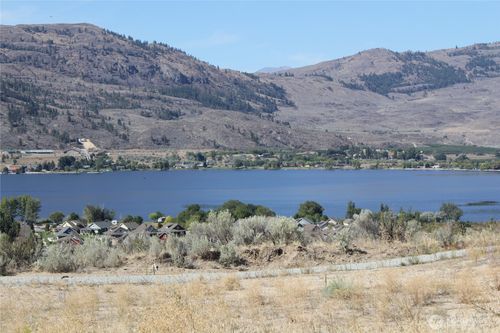 116 Village Way, Oroville, WA, 98844-5915 | Card Image