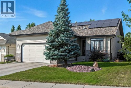 38 Abraham Close, Red Deer, AB, T4R3A9 | Card Image