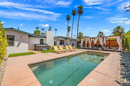 745 E Sunny Dunes Rd, Palm Springs, CA, 92264 | Card Image