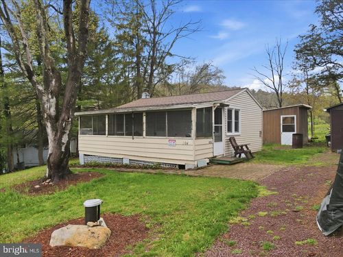 204 Richard Ln, Kunkletown, PA, 18058-7316 | Card Image
