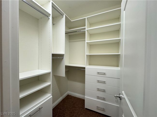 Walk in closet #1 | Image 14