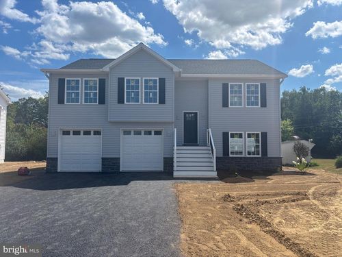2 Forgedale Dr, CARLISLE, PA, 17015-4381 | Card Image