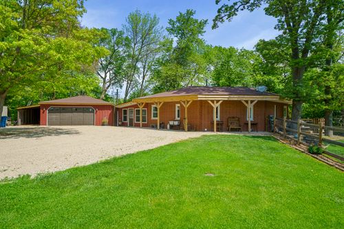 4444 1553rd Rd, Earlville, IL, 60518-6070 | Card Image