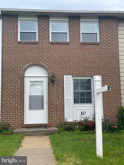 10-10 King Charles Cir, ROSEDALE, MD, 21237-4128 | Card Image