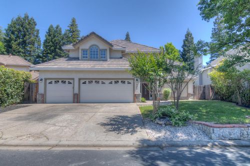 402 Braemar Ct, Roseville, CA, 95661-5164 | Card Image