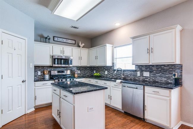 Kitchen | Image 17